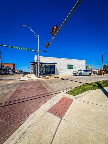 115 S Goliad St, Rockwall, TX for lease - Building Photo - Image 3 of 14