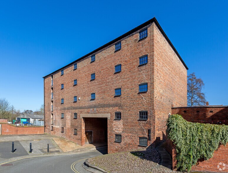 Mill Gate, Newark for sale - Primary Photo - Image 1 of 1