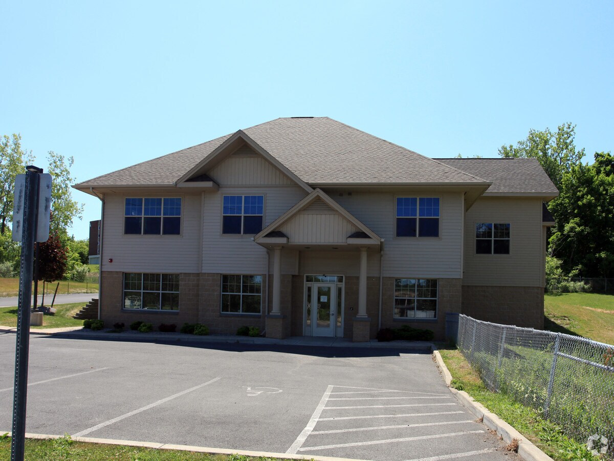 1816 Erie Blvd E, Syracuse, NY 13210 | LoopNet