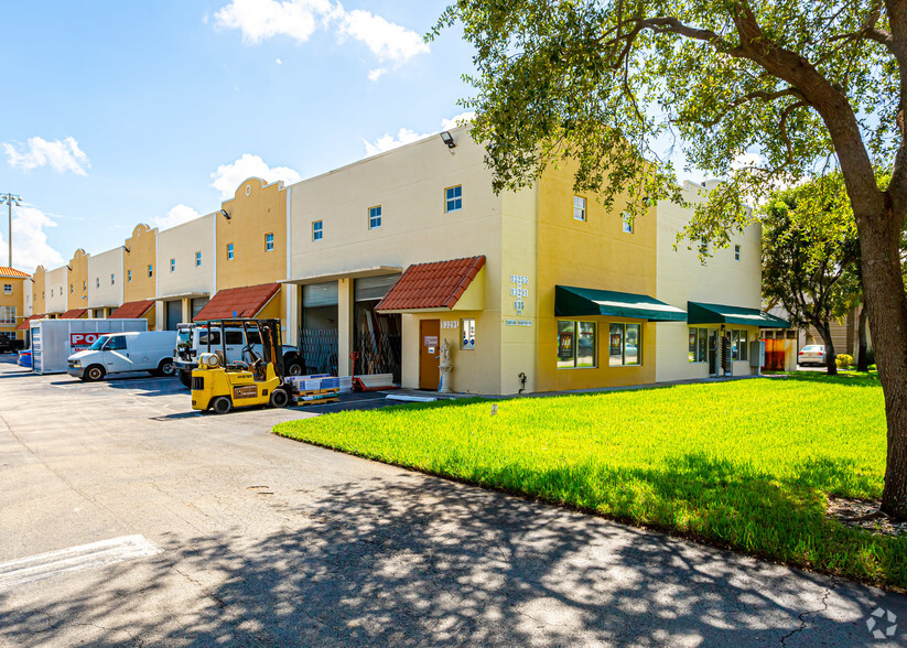 13255-13291 SW 135th Ave, Miami, FL for lease - Building Photo - Image 1 of 5