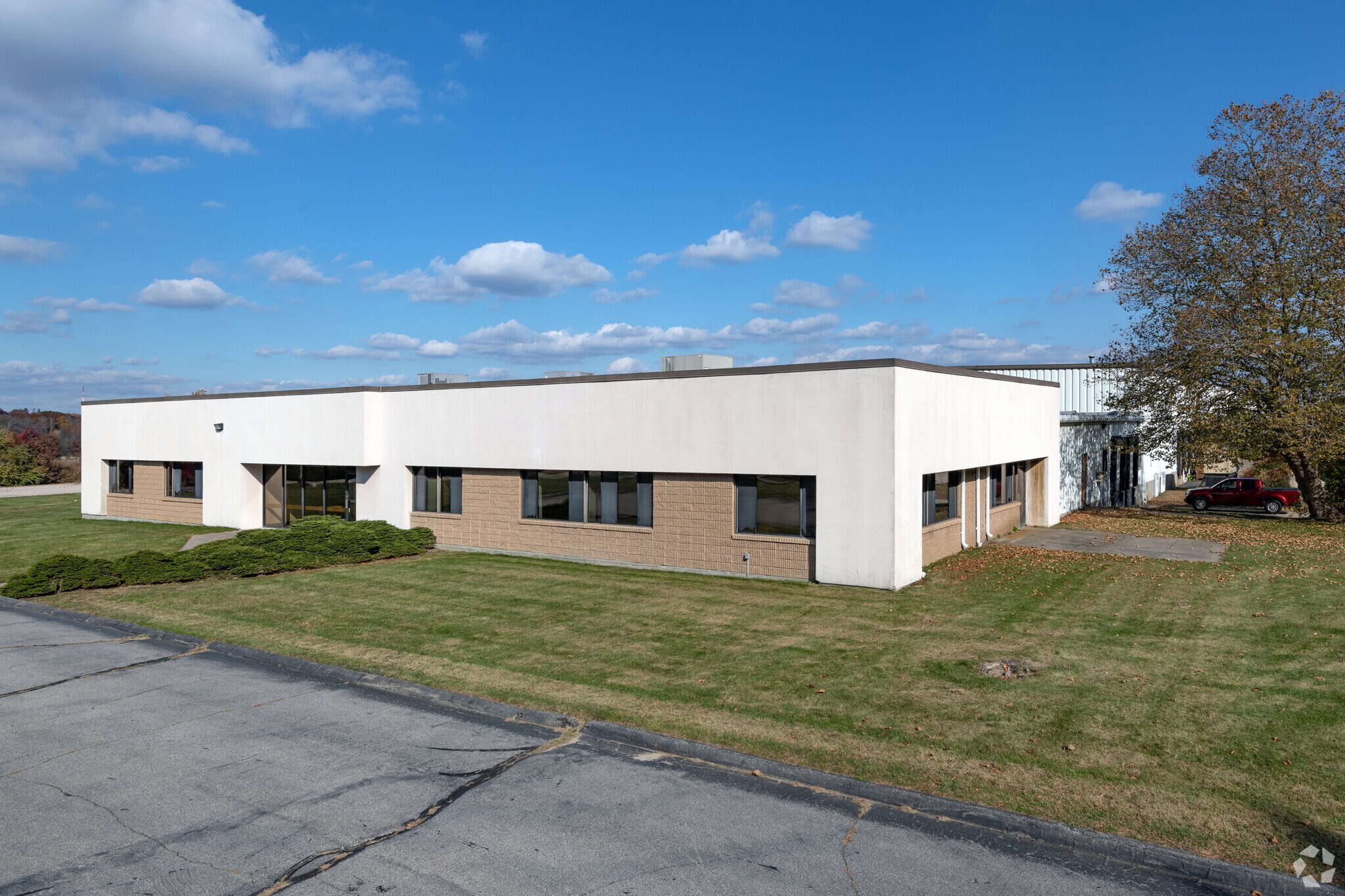 89 Tom Harvey Rd, Westerly, RI for sale Primary Photo- Image 1 of 1