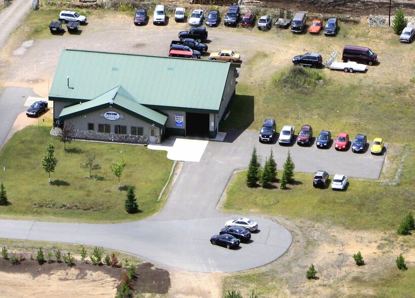 1687 Justin St, Arbor Vitae, WI for sale - Primary Photo - Image 1 of 1