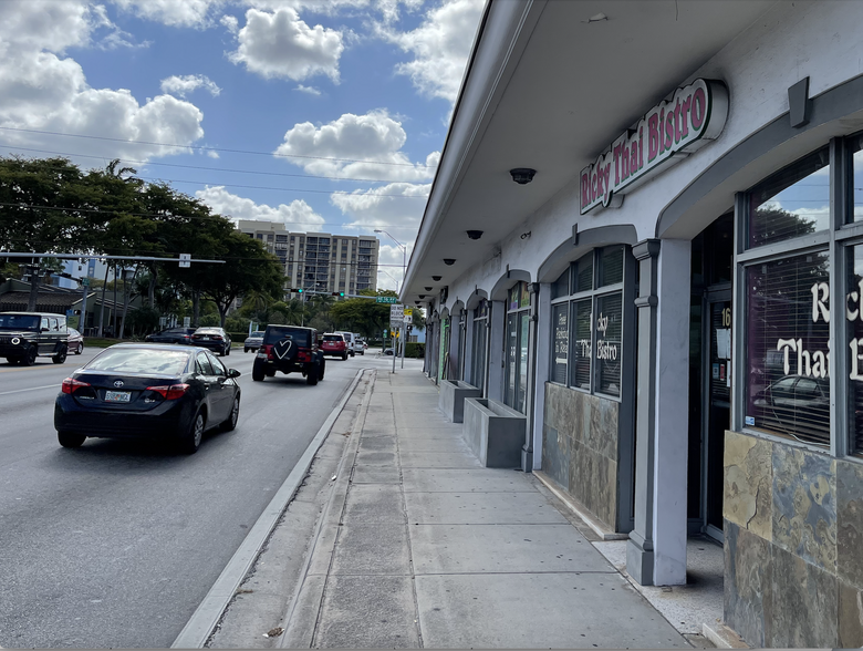 1601-1617 NE 123rd St, North Miami, FL for lease - Building Photo - Image 2 of 8