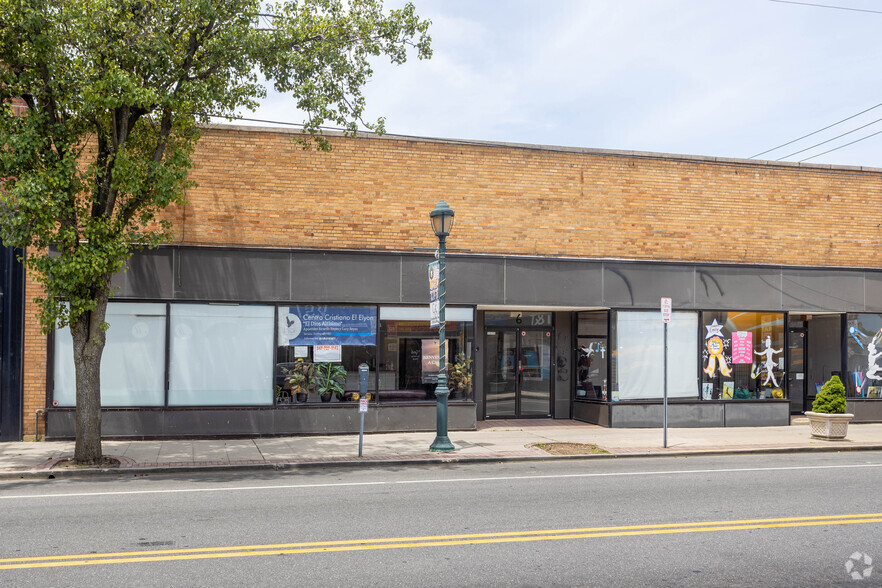 6 Rockaway Ave, Valley Stream, NY for lease - Primary Photo - Image 1 of 5