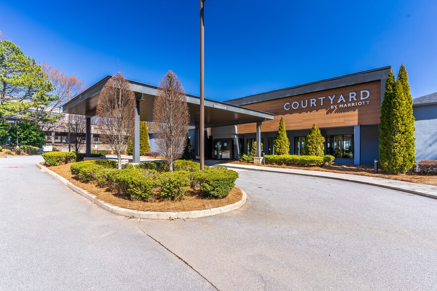 2045 S Park Pl SE, Atlanta, GA for sale - Building Photo - Image 1 of 5