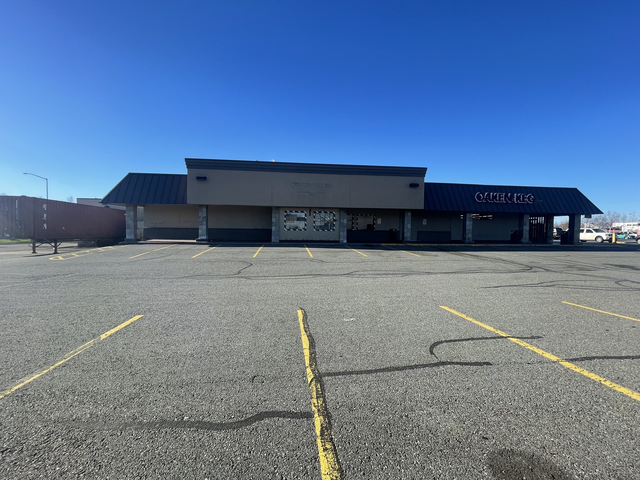 1650-1770 W Northern Lights Blvd, Anchorage, AK for lease Building Photo- Image 1 of 2