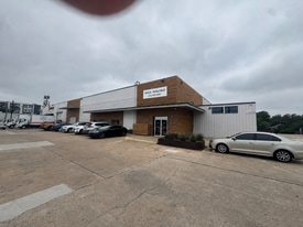 6500 North Lamar Blvd - Automotive Property