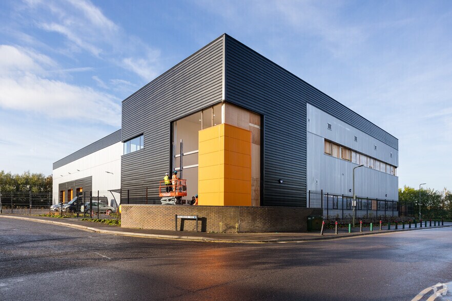 41 Millbrook Way, Slough, SL3 0HG