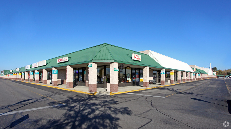 5651-5841 Emporium Sq, Columbus, OH for lease - Building Photo - Image 1 of 14