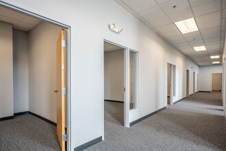 351 N Frontage Rd, New London, CT for lease Interior Photo- Image 1 of 9