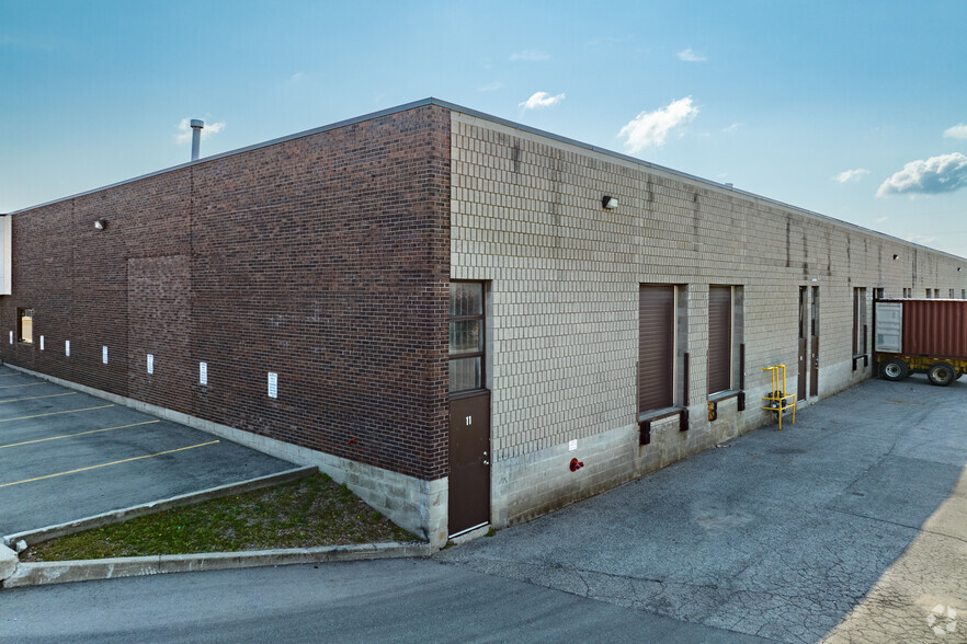 400 Bentley St, Markham, ON for lease - Building Photo - Image 3 of 6