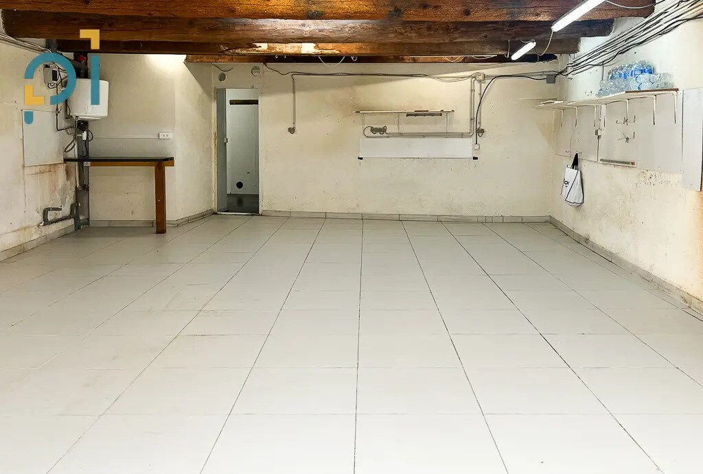 Flex in Saint-Cannat for lease Building Photo- Image 1 of 5