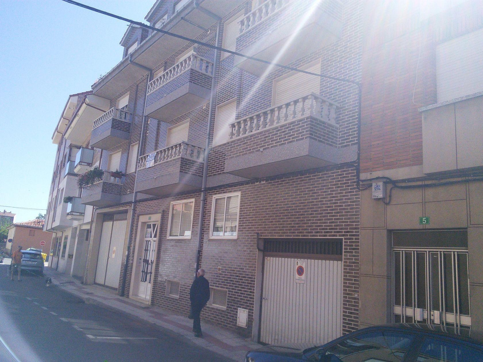 Retail in Valverde de la Virgen, León for sale Building Photo- Image 1 of 3