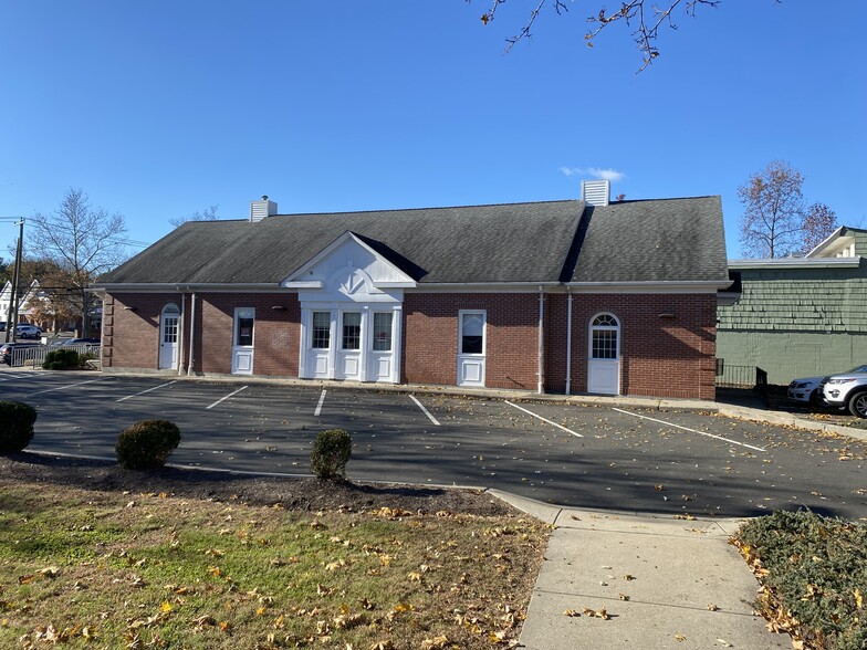 1815 Post Rd E, Westport, CT for lease - Primary Photo - Image 1 of 3