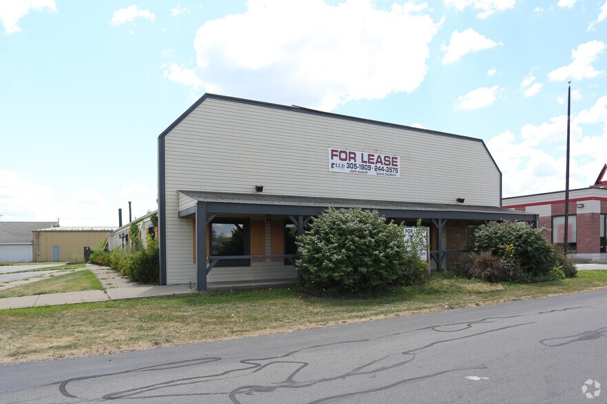 161 Eastern Blvd, Canandaigua, NY for sale - Primary Photo - Image 1 of 1