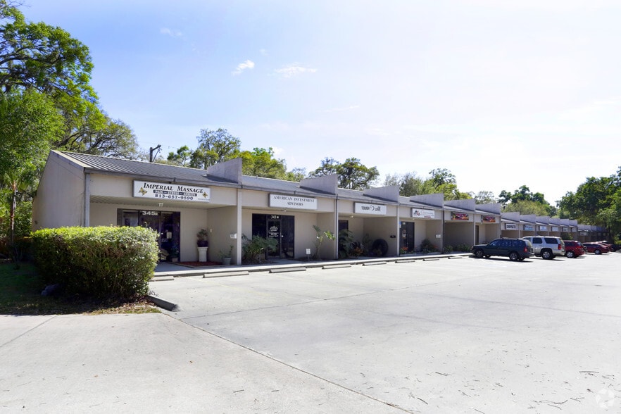 311-345 E Robertson St, Brandon, FL for lease - Building Photo - Image 3 of 3
