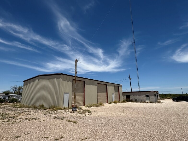 4271 Veterans Blvd, Del Rio, TX for lease - Building Photo - Image 2 of 9