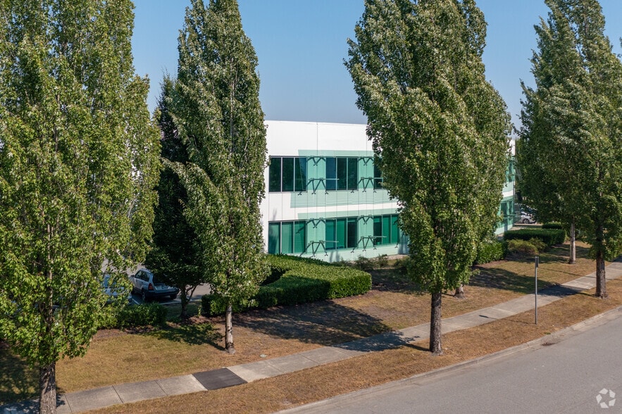 4300 N Fraser Way, Burnaby, BC for sale - Building Photo - Image 3 of 5