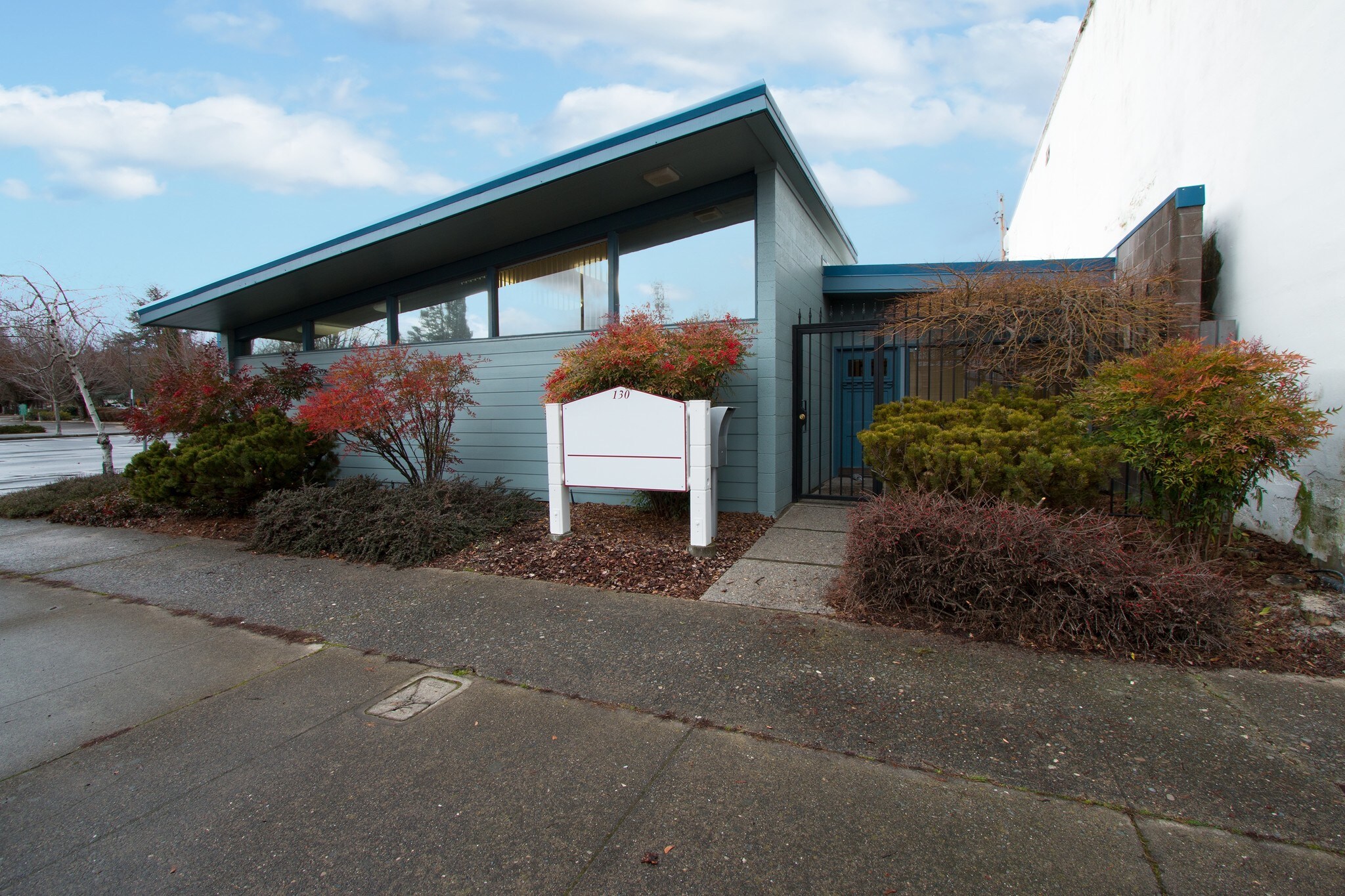 130 NW D St, Grants Pass, OR for sale Primary Photo- Image 1 of 1