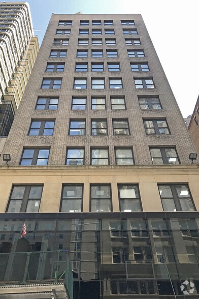 65 W 36th St, New York, NY for lease - Primary Photo - Image 2 of 2