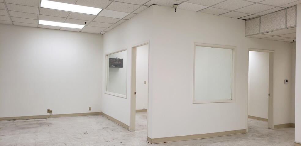 1041 S Garfield Ave, Alhambra, CA for lease - Interior Photo - Image 3 of 7