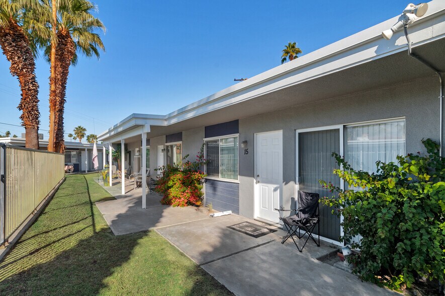 45325 Panorama Dr, Palm Desert, CA 92260