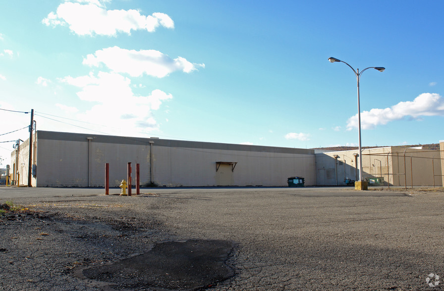 1026 Wyoming Ave, Wyoming, PA for lease - Building Photo - Image 3 of 7