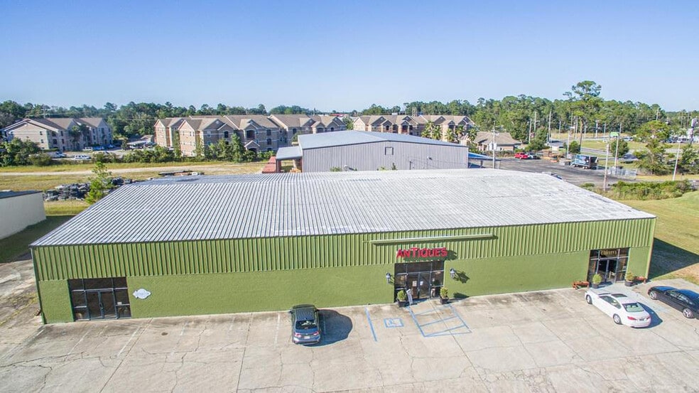4030 Suzanne Dr, Diberville, MS for sale - Building Photo - Image 1 of 22