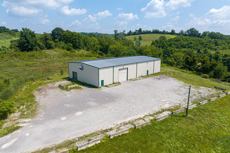 535 Carlton Dr, Bentleyville, PA for lease - Building Photo - Image 1 of 3