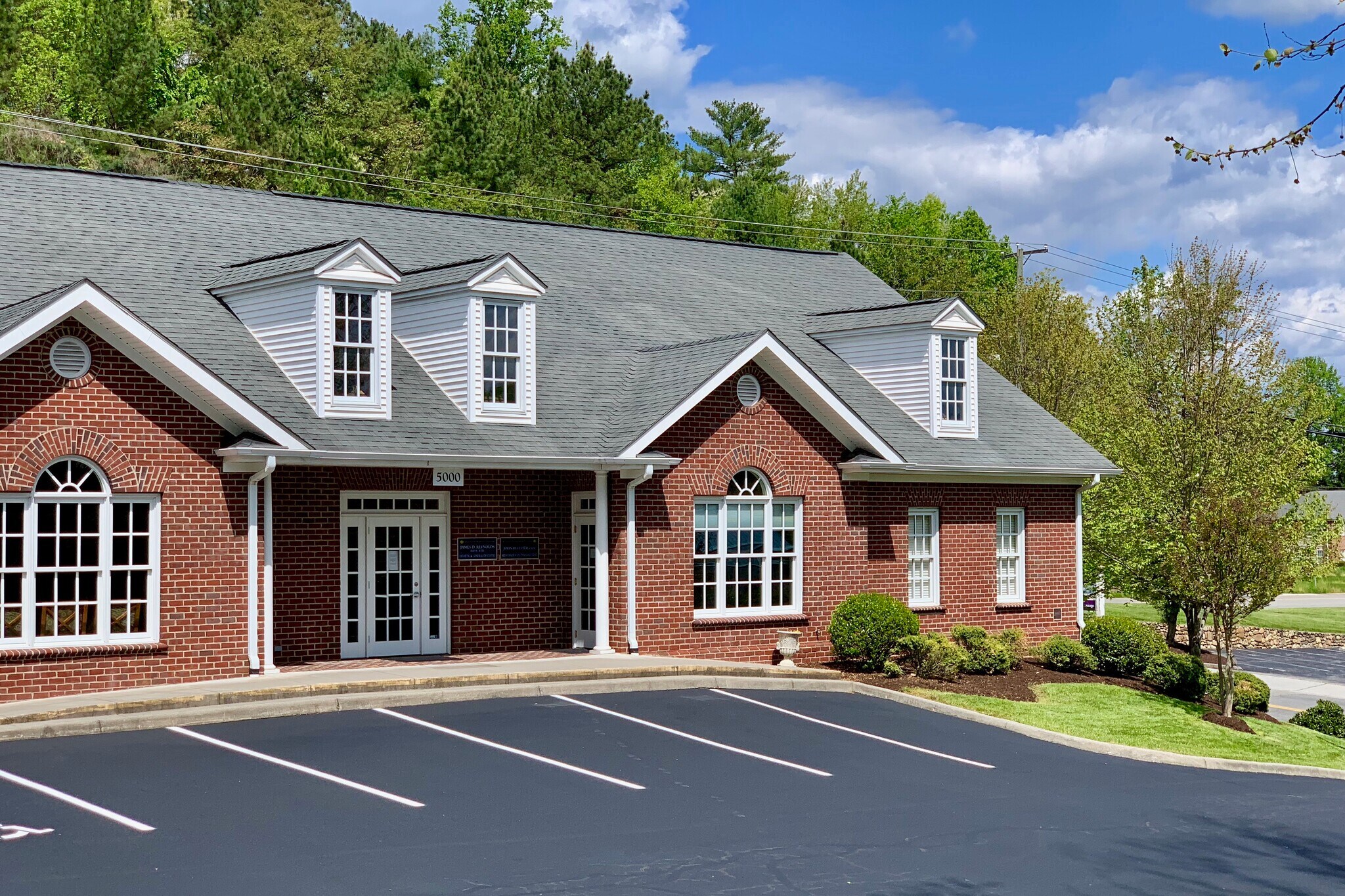 5000 Brambleton Ave SW, Roanoke, VA for sale Building Photo- Image 1 of 1