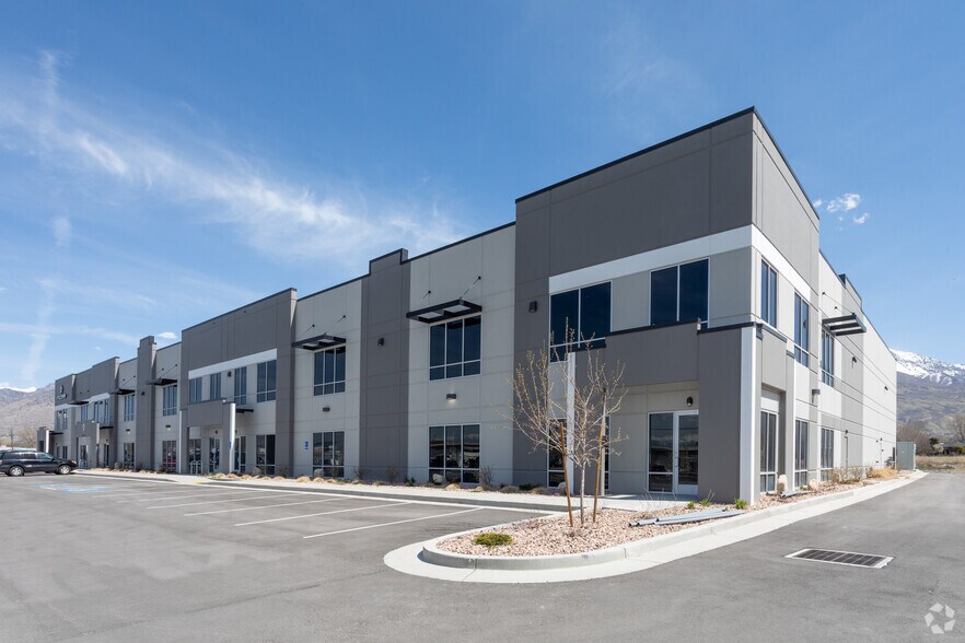 510 N Geneva Rd, Lindon, UT for sale - Primary Photo - Image 1 of 1
