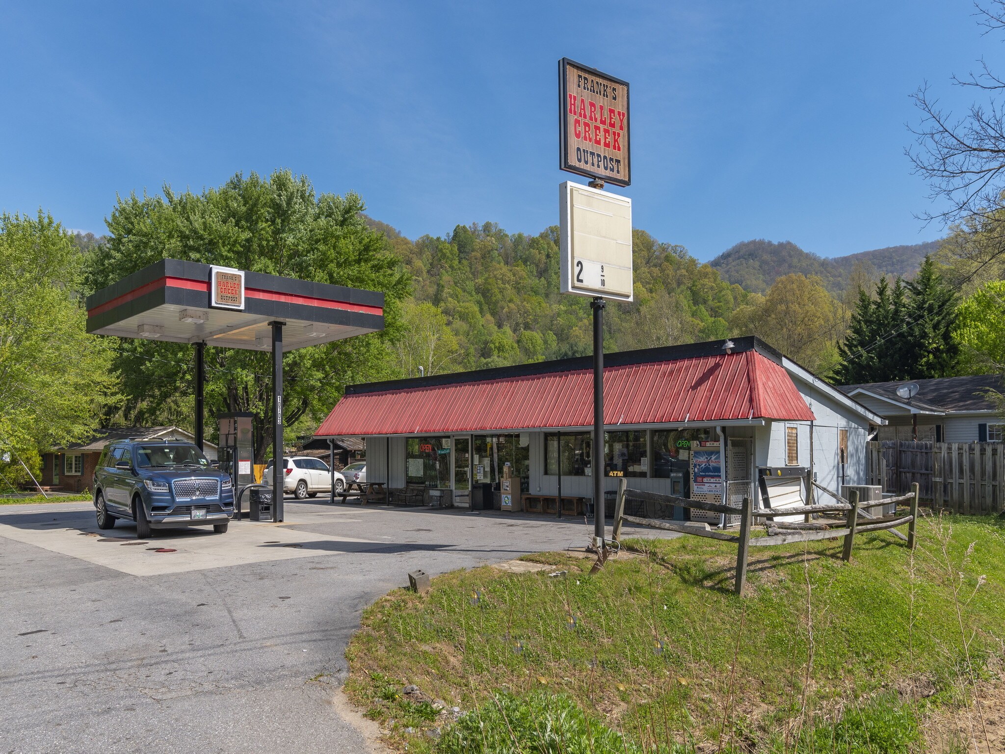 10703 Cruso Rd, Canton, NC 28716