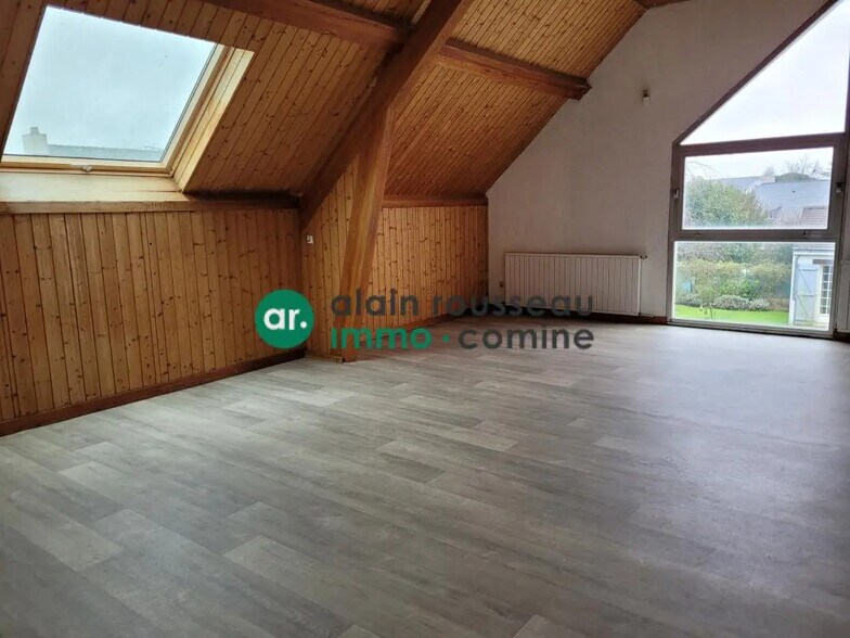 Flex in Orvault for lease - Interior Photo - Image 2 of 6