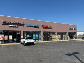 3040 W Broadway Blvd, Sedalia, MO for lease Building Photo- Image 2 of 12