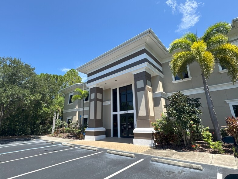 12610 Race Track Rd, Tampa, FL for lease - Building Photo - Image 2 of 4