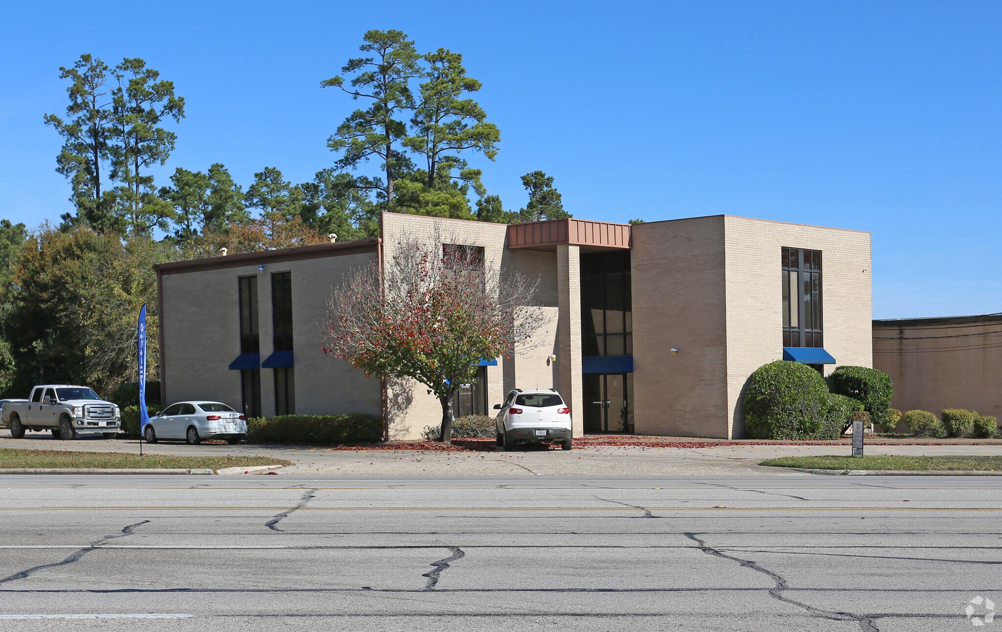 2508 W Davis St, Conroe, TX for sale Primary Photo- Image 1 of 1