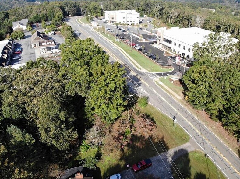 1570 Hickory Flat Hwy, Canton, GA for sale - Primary Photo - Image 1 of 1