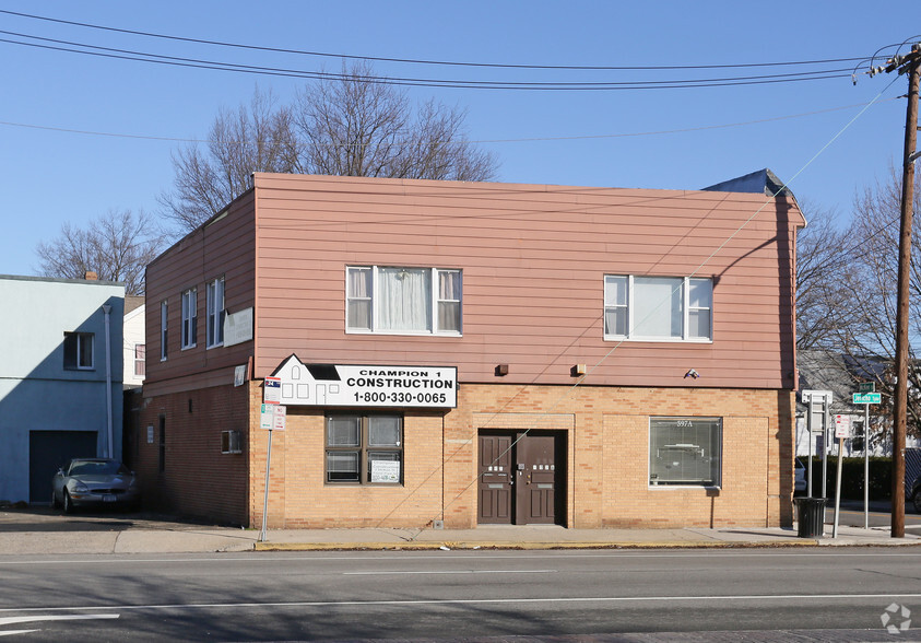 397 Jericho Turnpike, Floral Park, NY for sale - Primary Photo - Image 1 of 1