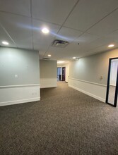 26211 Central Park Blvd, Southfield, MI for lease Building Photo- Image 2 of 5