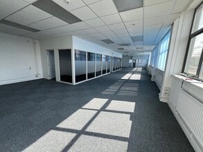 Jubilee Rd, Letchworth Garden City for lease Interior Photo- Image 2 of 3