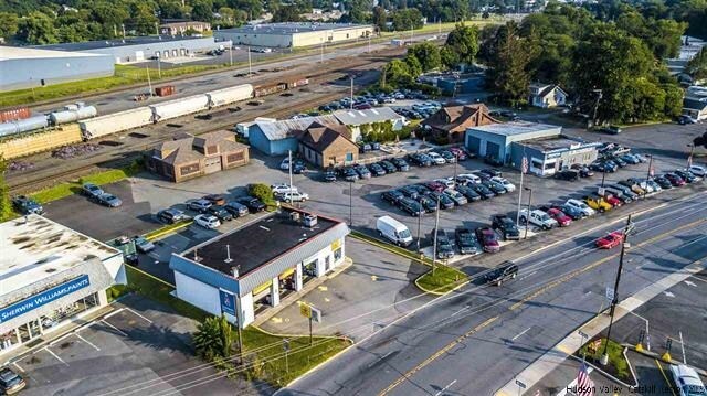 560 Albany Ave, Kingston, NY for sale - Building Photo - Image 1 of 1