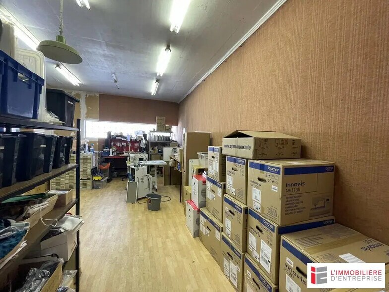 Retail in Lorient for sale - Interior Photo - Image 2 of 4