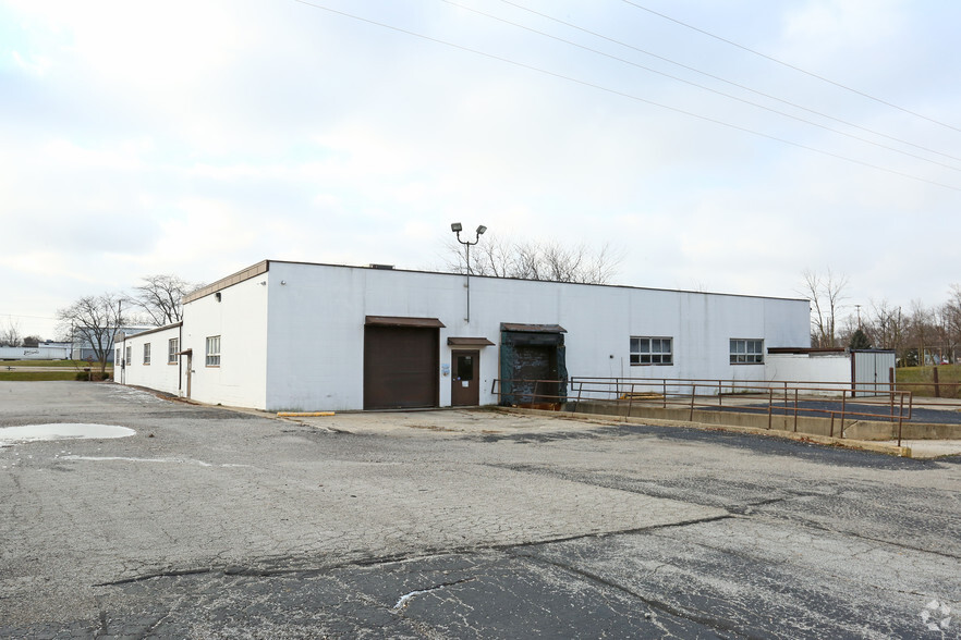 432 E Main St, Hudson, MI for lease - Building Photo - Image 2 of 6