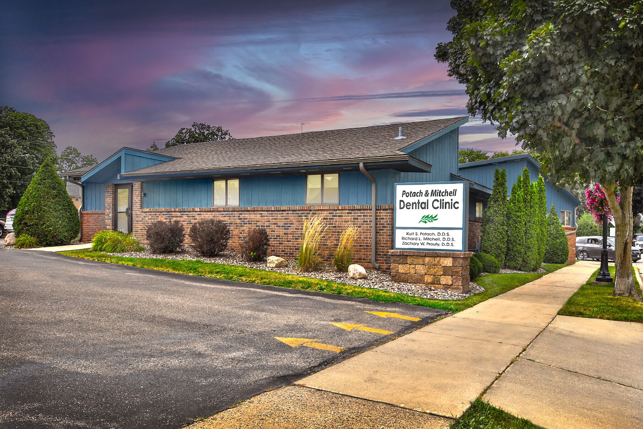 607 1st Dr NW, Austin, MN for sale Building Photo- Image 1 of 1