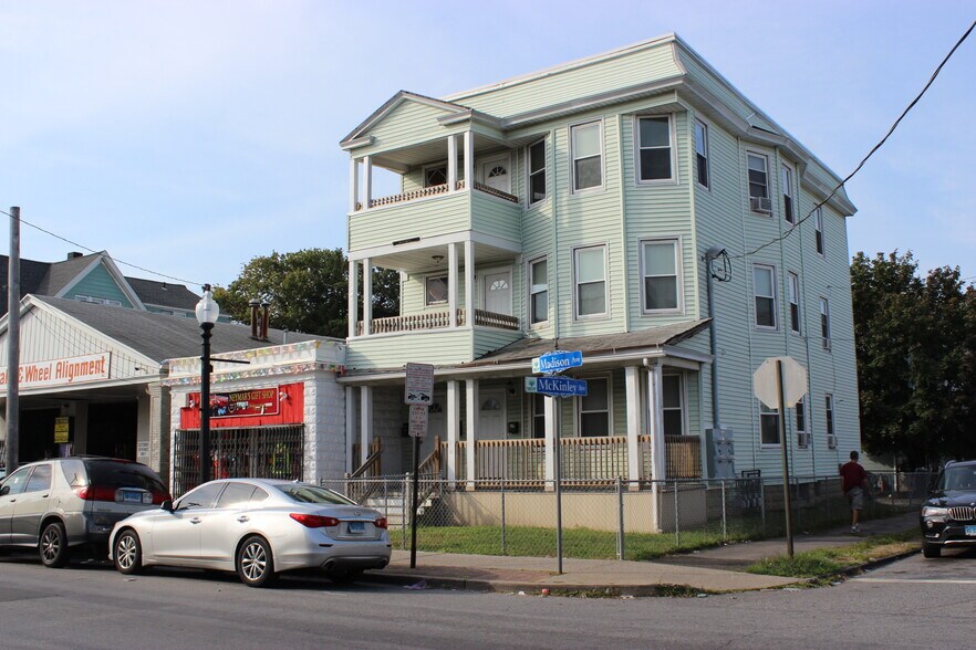789 Madison Ave, Bridgeport, CT 06606