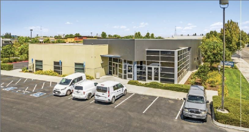7591 N Ingram, Fresno, CA for lease - Building Photo - Image 2 of 8