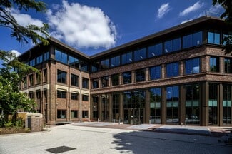 More details for 10 Bricket Rd, St Albans - Office for Lease