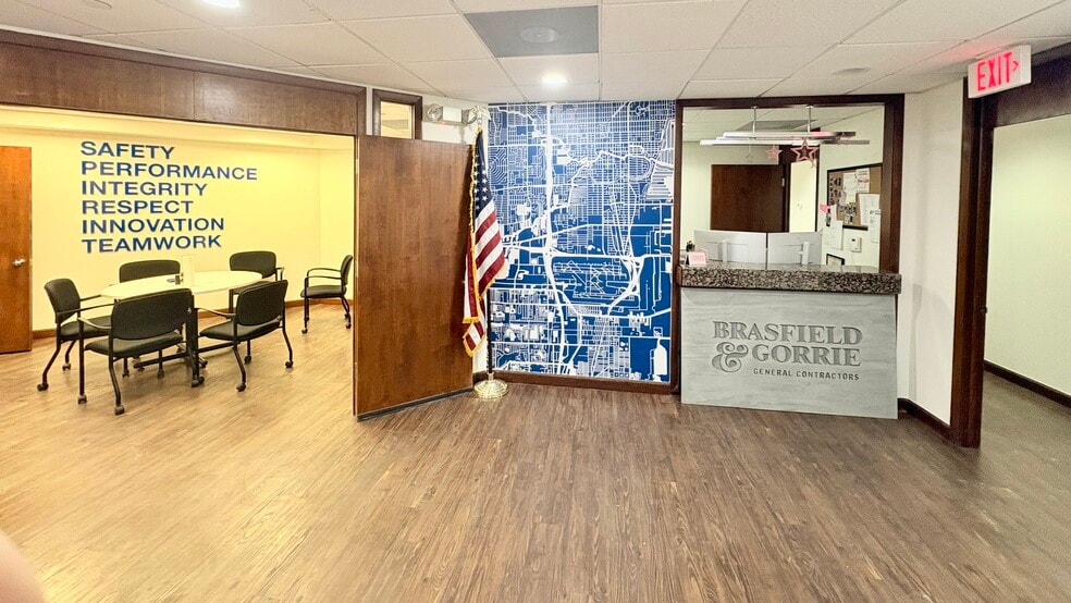 View Photo