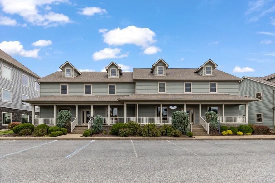 8000 Coombs Farm Rd, WV 26508