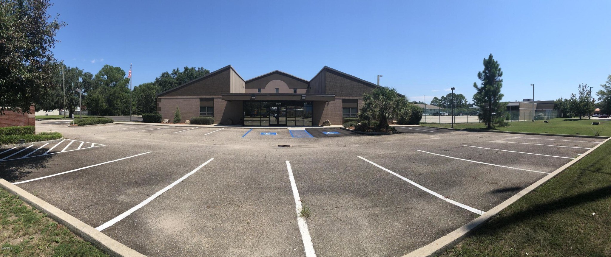 2130 Pass Rd, Biloxi, MS 39531